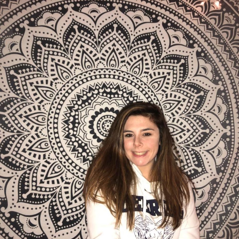 Meet your Posher, Victoria